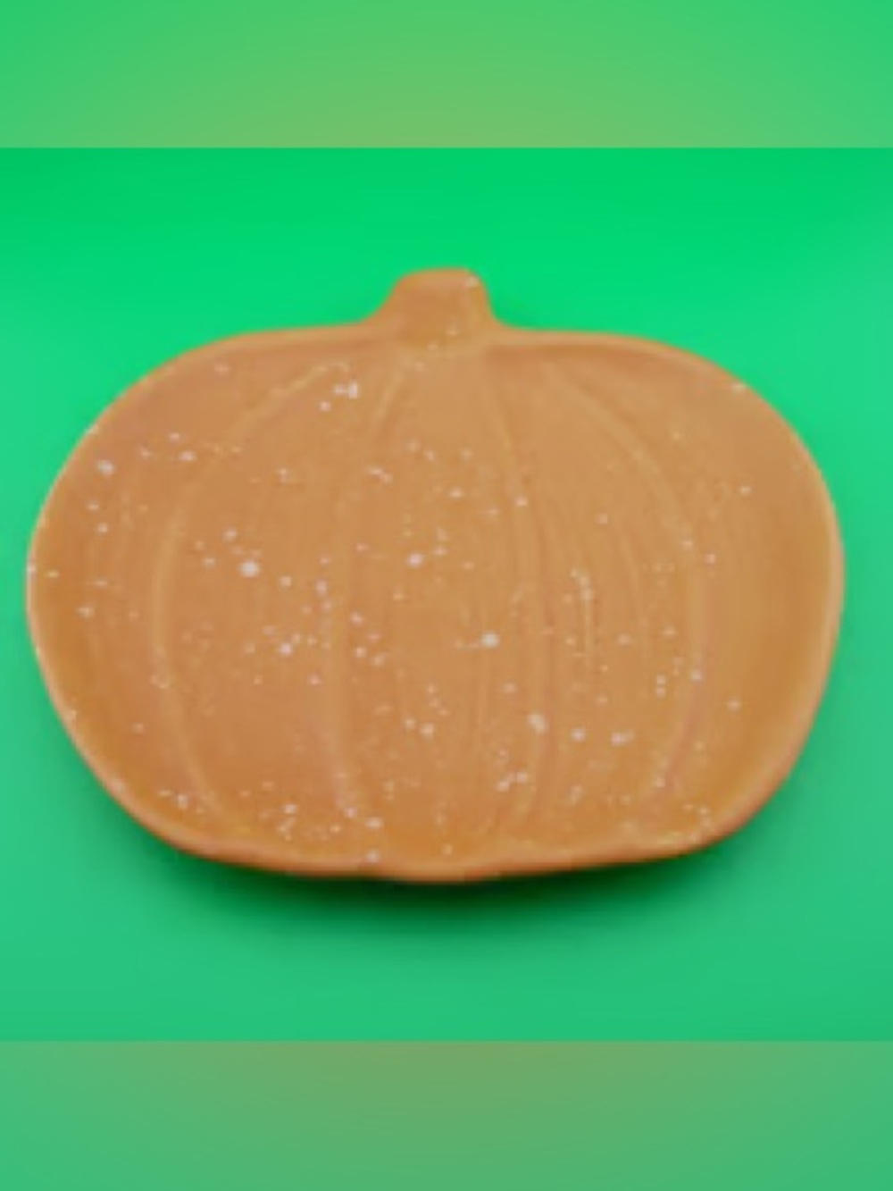 Ankyo Development
Harvest Thanksgiving Pumpkin Nuts Candy
7" Plate